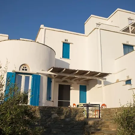Kamares Vacation Villas * Agios Romanos